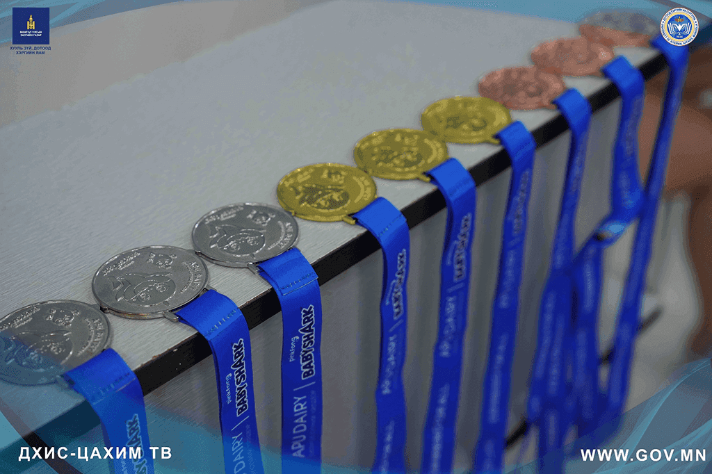 Усанд сэлэлтийн тэмцээн боллоо