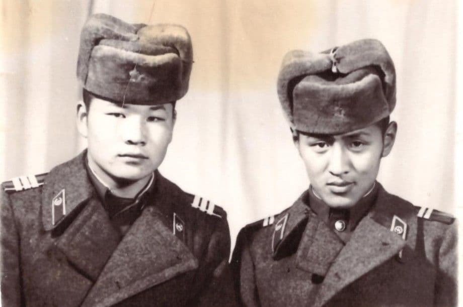 ХУРАНДАА Ш.БАТ-ЭРДЭНЭ: БИ ЦЭРГИЙН ТУСГАЙ ДУНД СУРГУУЛИАС ТӨРСӨН АНХНЫ ХИЛИЙН ОТРЯДЫН ДАРГА