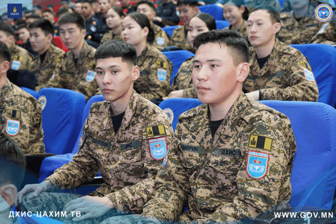 “ГАЗАР ХӨДЛӨЛТИЙН АЮУЛААС УРЬДЧИЛАН СЭРГИЙЛЭХ, ТАНИУЛАХ ӨДӨР”-ИЙГ ТЭМДЭГЛЭН ӨНГӨРҮҮЛЛЭЭ