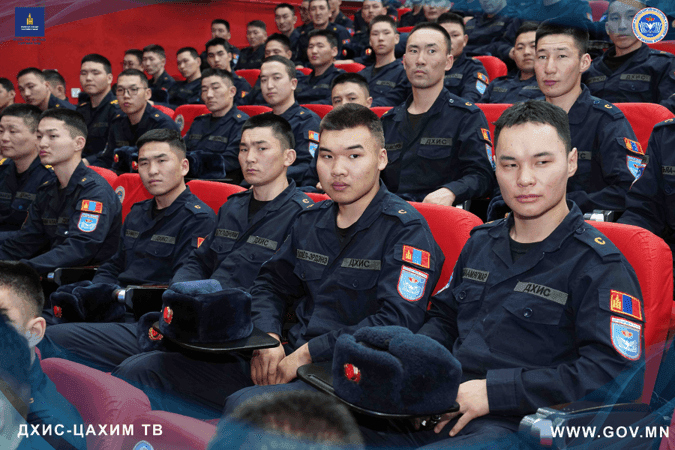 “ГАЗАР ХӨДЛӨЛТИЙН АЮУЛААС УРЬДЧИЛАН СЭРГИЙЛЭХ, ТАНИУЛАХ ӨДӨР”-ИЙГ ТЭМДЭГЛЭН ӨНГӨРҮҮЛЛЭЭ