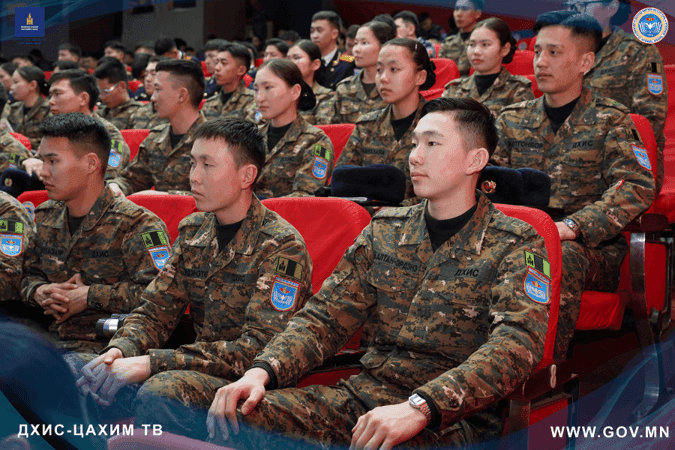 “ГАЗАР ХӨДЛӨЛТИЙН АЮУЛААС УРЬДЧИЛАН СЭРГИЙЛЭХ, ТАНИУЛАХ ӨДӨР”-ИЙГ ТЭМДЭГЛЭН ӨНГӨРҮҮЛЛЭЭ