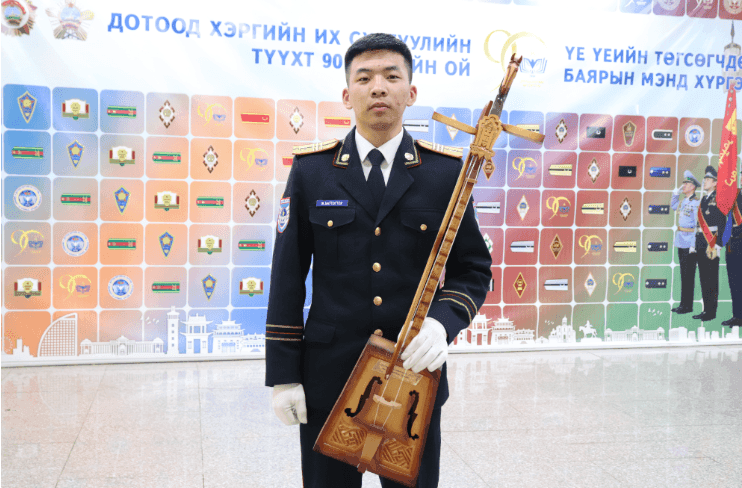 ТҮРҮҮЧ Ж.БАТТОГТОХ: МӨРӨӨДЛӨӨ ӨДӨР БҮР ХАРААД БАЙХААР ХҮН МАШ ИХ ХИЧЭЭДЭГ ЮМ БИЛЭЭ